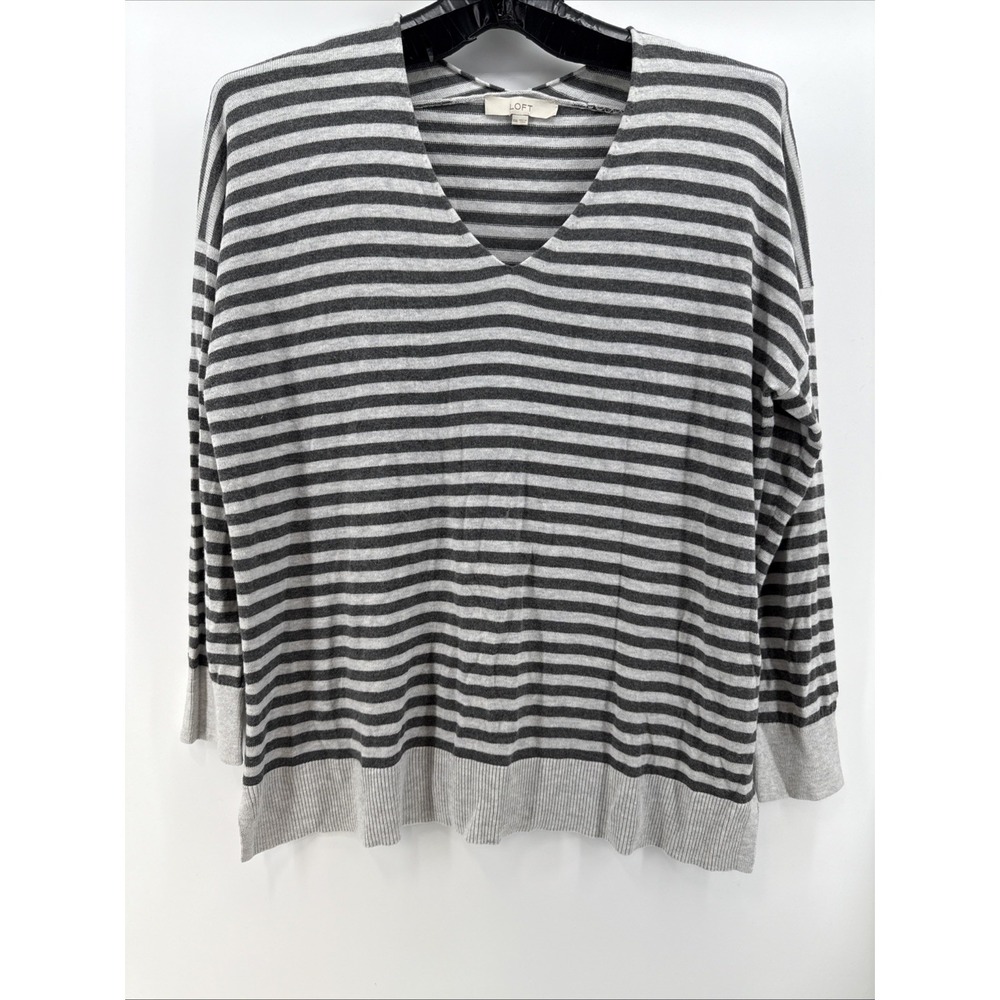 Loft Gray Striped V-Neck Sweater Long Sleeve Women's Size XXL Soft Lightweight
